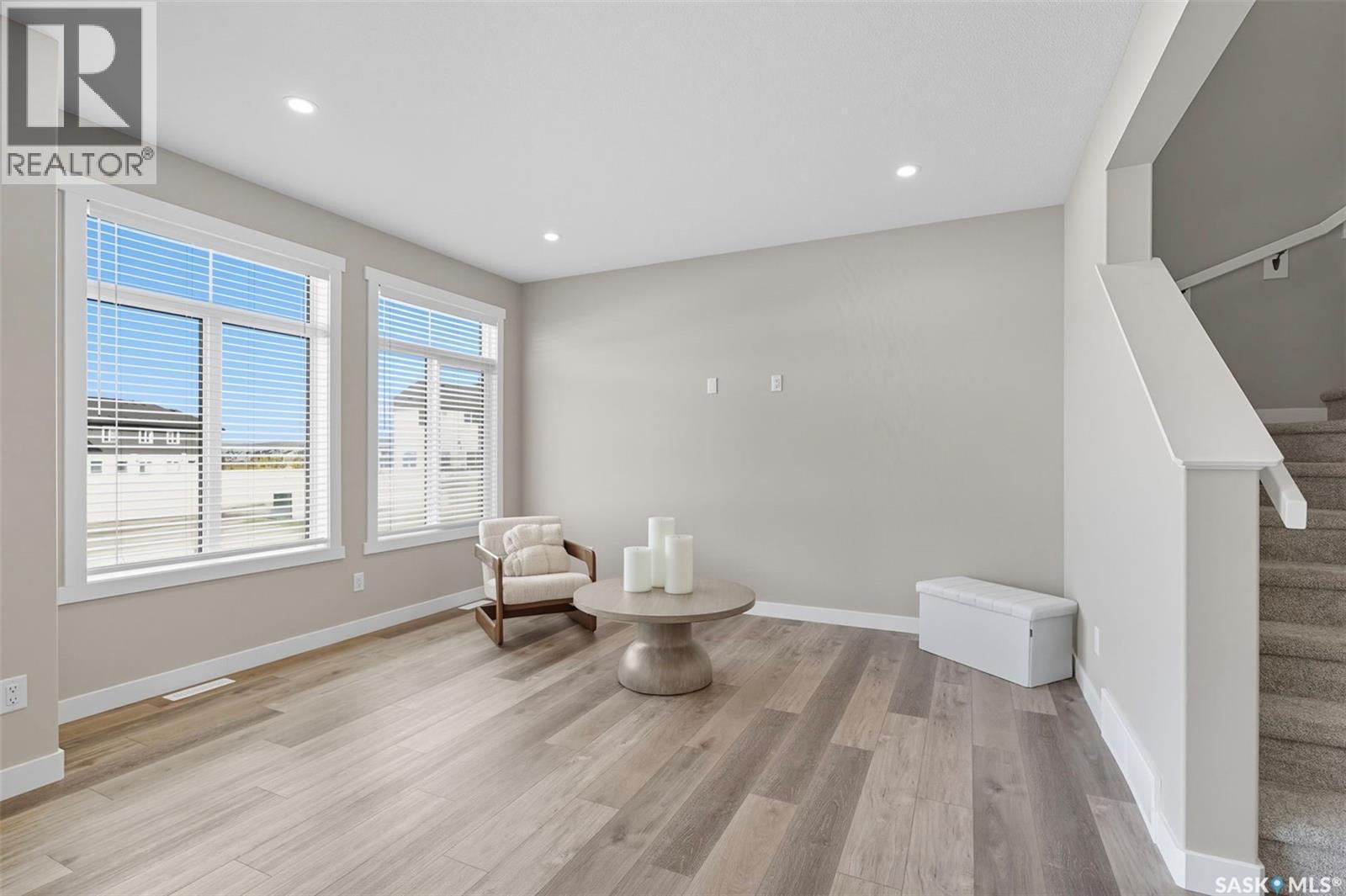 Brighton中心位置带独立出入口独立屋出售。 - 6