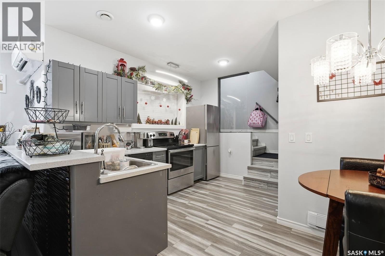 Evergreen小学正对面合法出租错层独立屋出售。 - 7