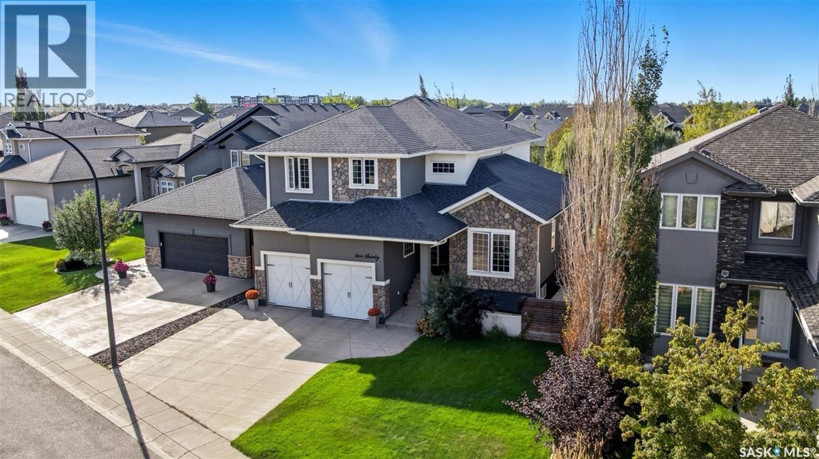 Public Open House公众开放看房 230 Trimble Lane 10月4日 周六 2:00-4PM Gary Gai或者同事Dominic Parent会在此迎接🙏 - 4