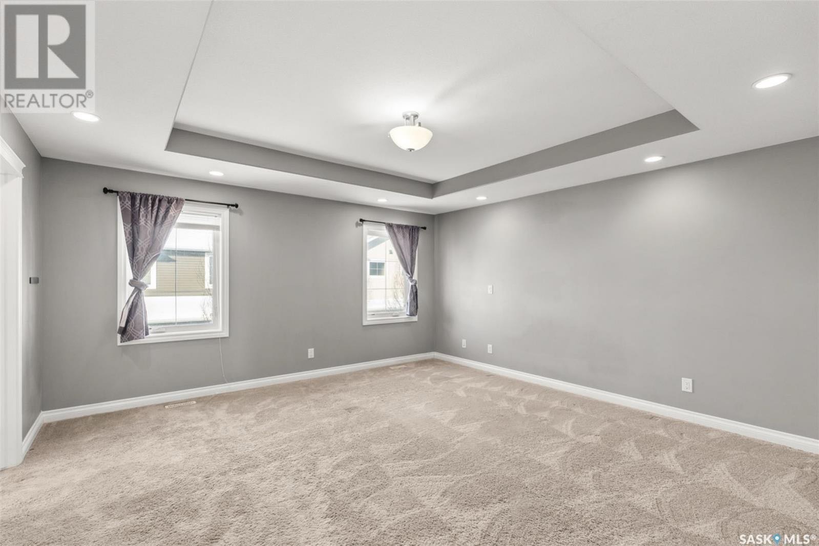 Public Open House公众开放看房 110 Atton Cres 2月16日 周日 2-4PM Gary Gai或者同事Dominic Parent / Brain Kuhn会在此迎接🙏  ———————— Evergreen小区宽敞5卧4卫1书房联排别墅面积达1, - 8