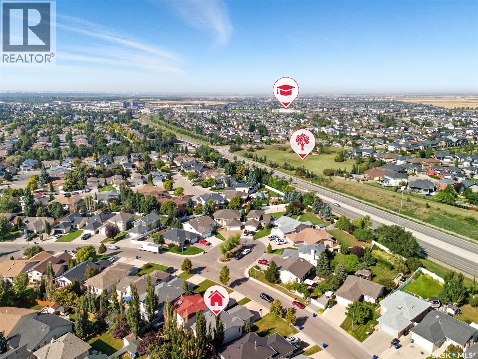 Public Open House公众开放看房 314 Budz Cres  11月22日23日 周六周日 2-4 PM Gary Gai或者同事Della Zhang会在此迎接🙏  ————————- Arbor Creek 安静街区的5房3卫错层独立屋出售。环境优美，街景整 - 3