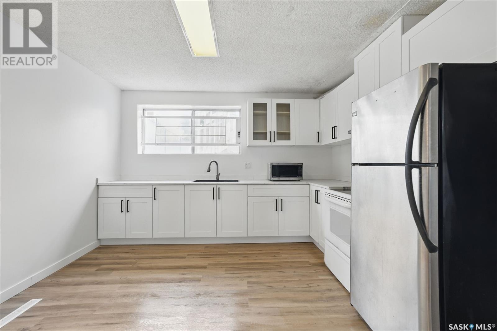 Public Open House公众开放看房 1320 Argyle Ave 5月31日 周六 2:00-4:00PM Gary Gai或者同事Dominic Parent会在此迎接🙏 - 8