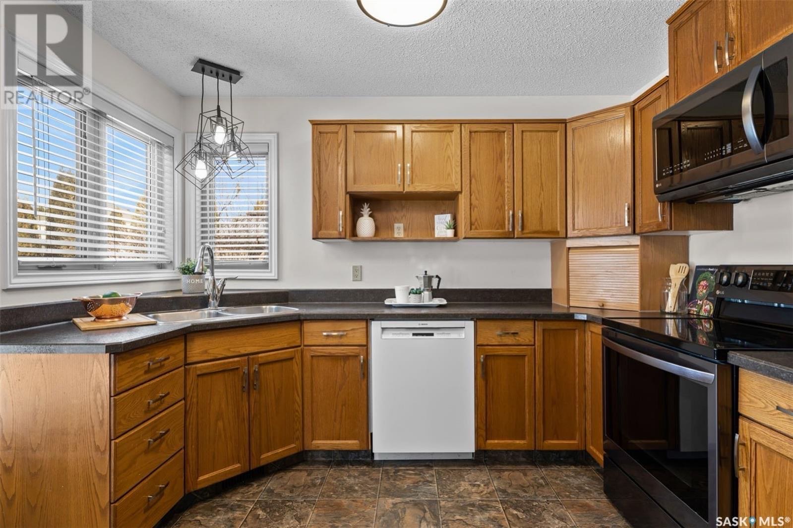 Erindale小区维护精良四错层独立屋出售 - 6