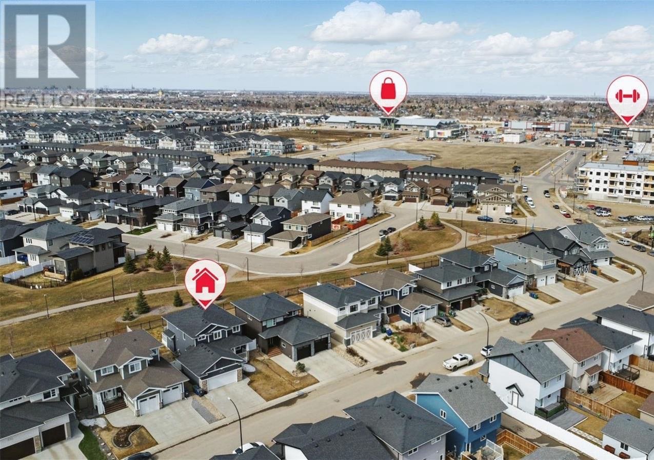 Public Open House公众开放看房 306 Secord Way 6月22日 周日 2:00-4PM Gary Gai或者同事Dominic Parent会在此迎接🙏 ————— Brighton小区背靠公园绿地3房3卫独立屋出售。Montana Homes前样板房 - 4