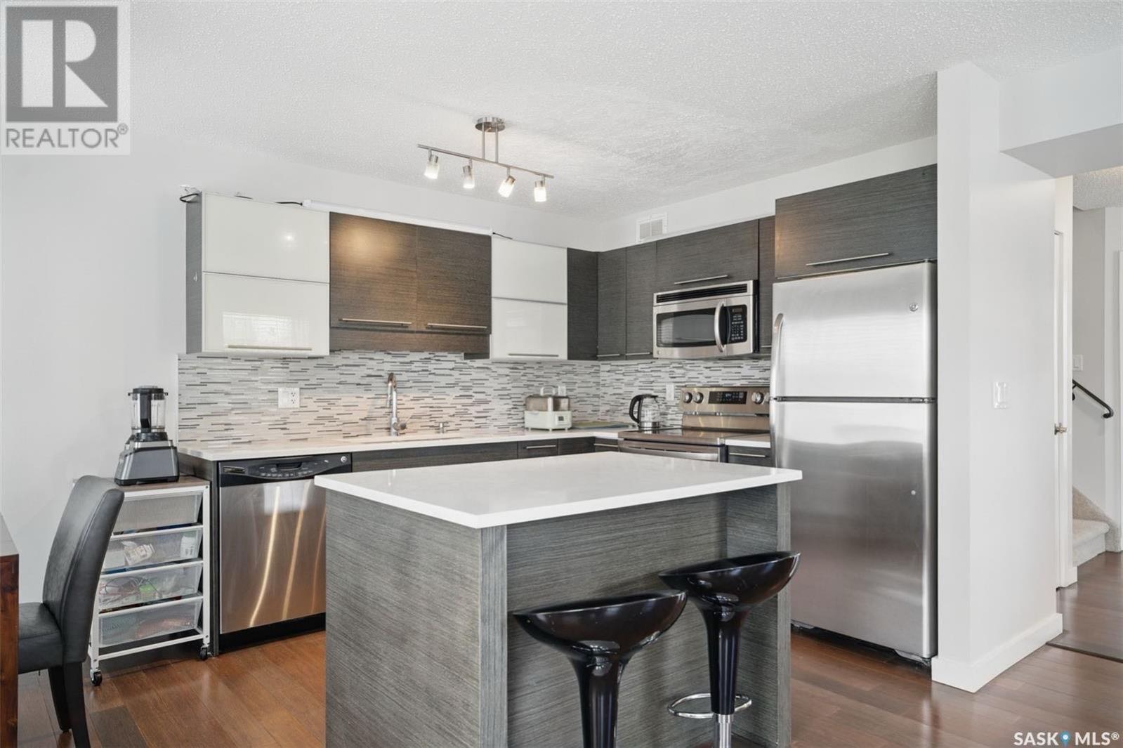 Rosewood小区3房3卫大尺寸边户联排出售。 - 7