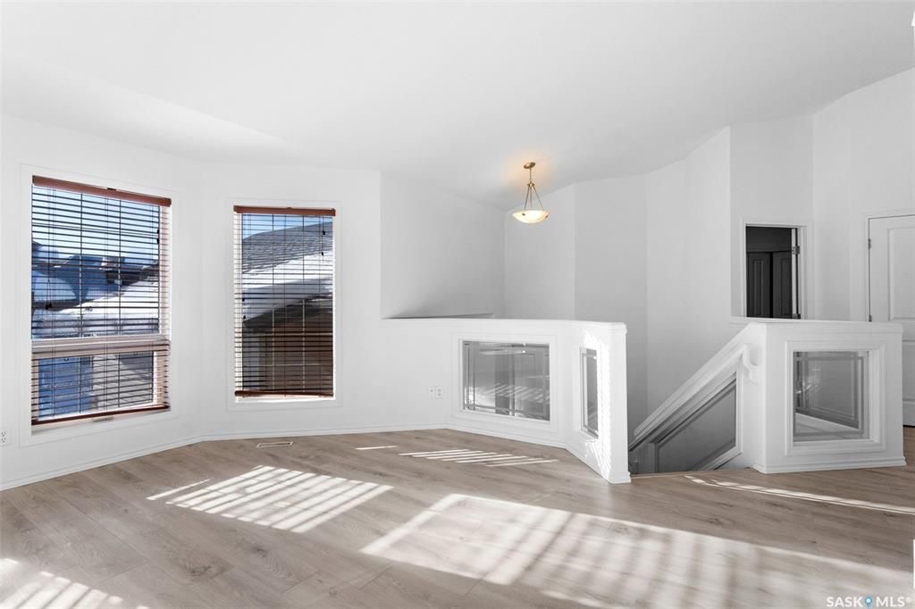 Public Open House公众开放看房 811 Shepherd Cres 2月4日 & 2月5日 周六周日2:00-4:00 PM Gary Gai或者同事Dominic Parent会在此迎接🙏 - 5