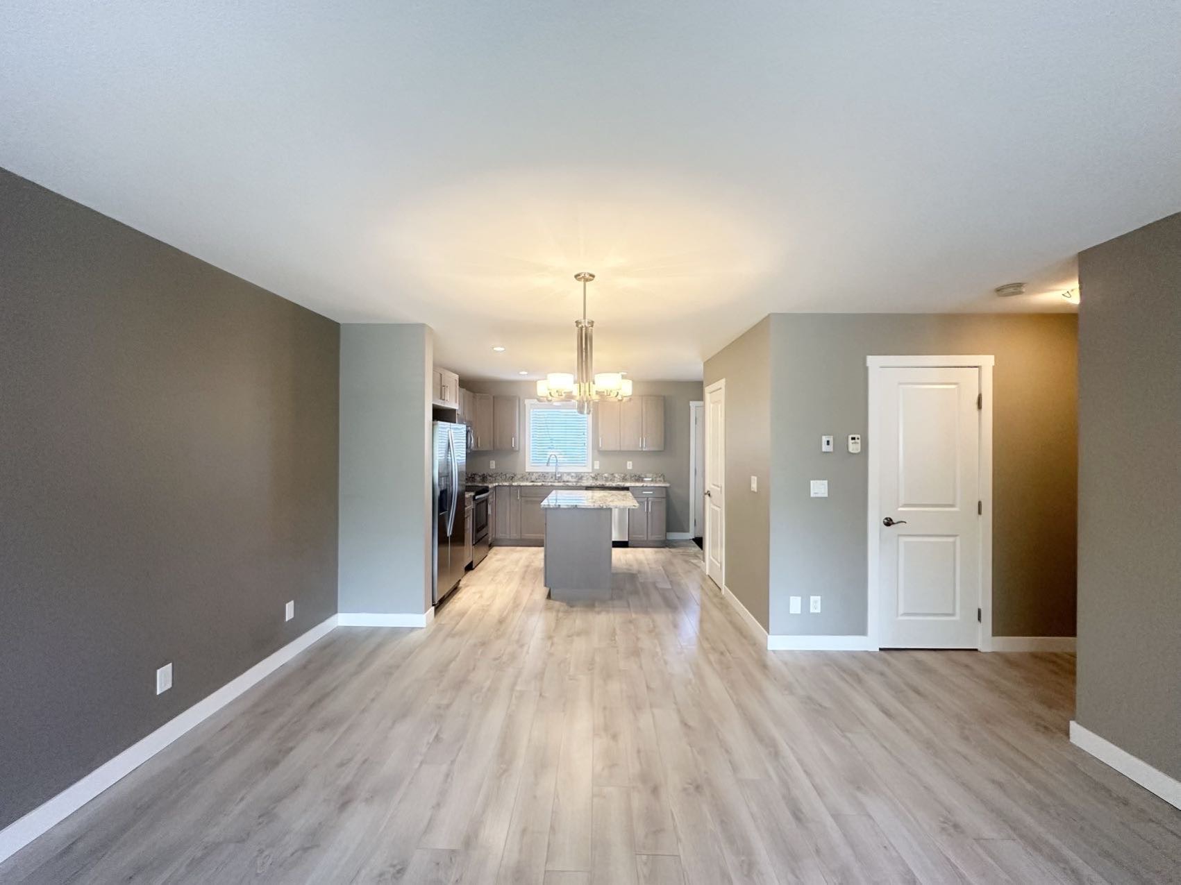 Evergreen小区3房3卫双车库联排出租 - 4