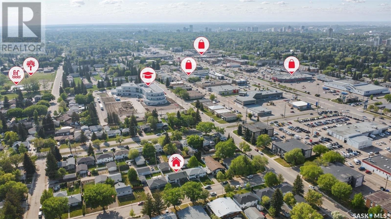 Public Open House公众开放看房 1320 Argyle Ave 5月31日 周六 2:00-4:00PM Gary Gai或者同事Dominic Parent会在此迎接🙏 - 5