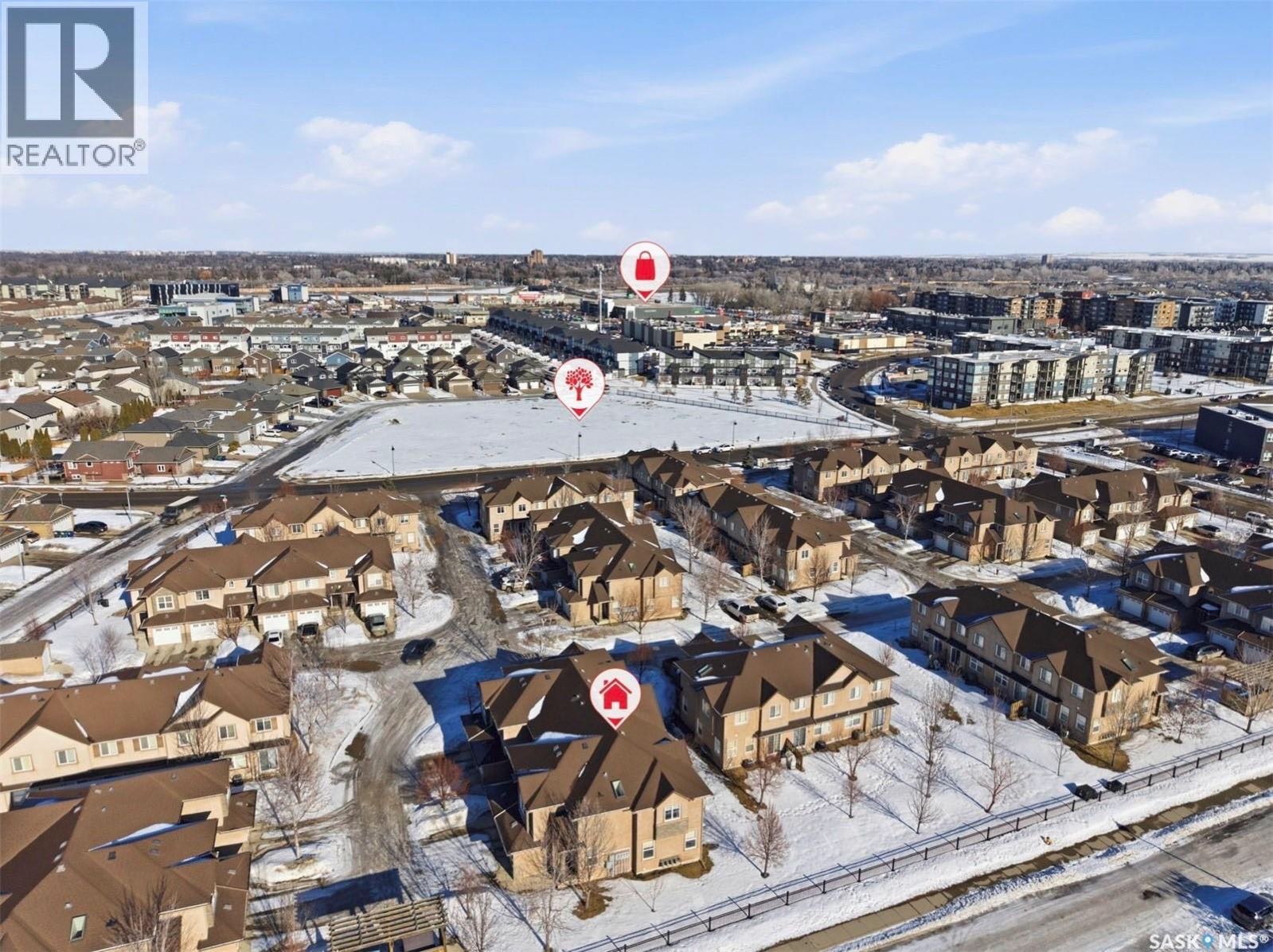 Public Open House公众开放看房 710 Gordon Rd Unit 401 2月14&15日 周六周日2:00-4:00PM Gary Gai或者同事Dominic Parent会在此迎接🙏 ————— Stonebridge小区边户3房3卫大尺寸联排出售。小 - 5