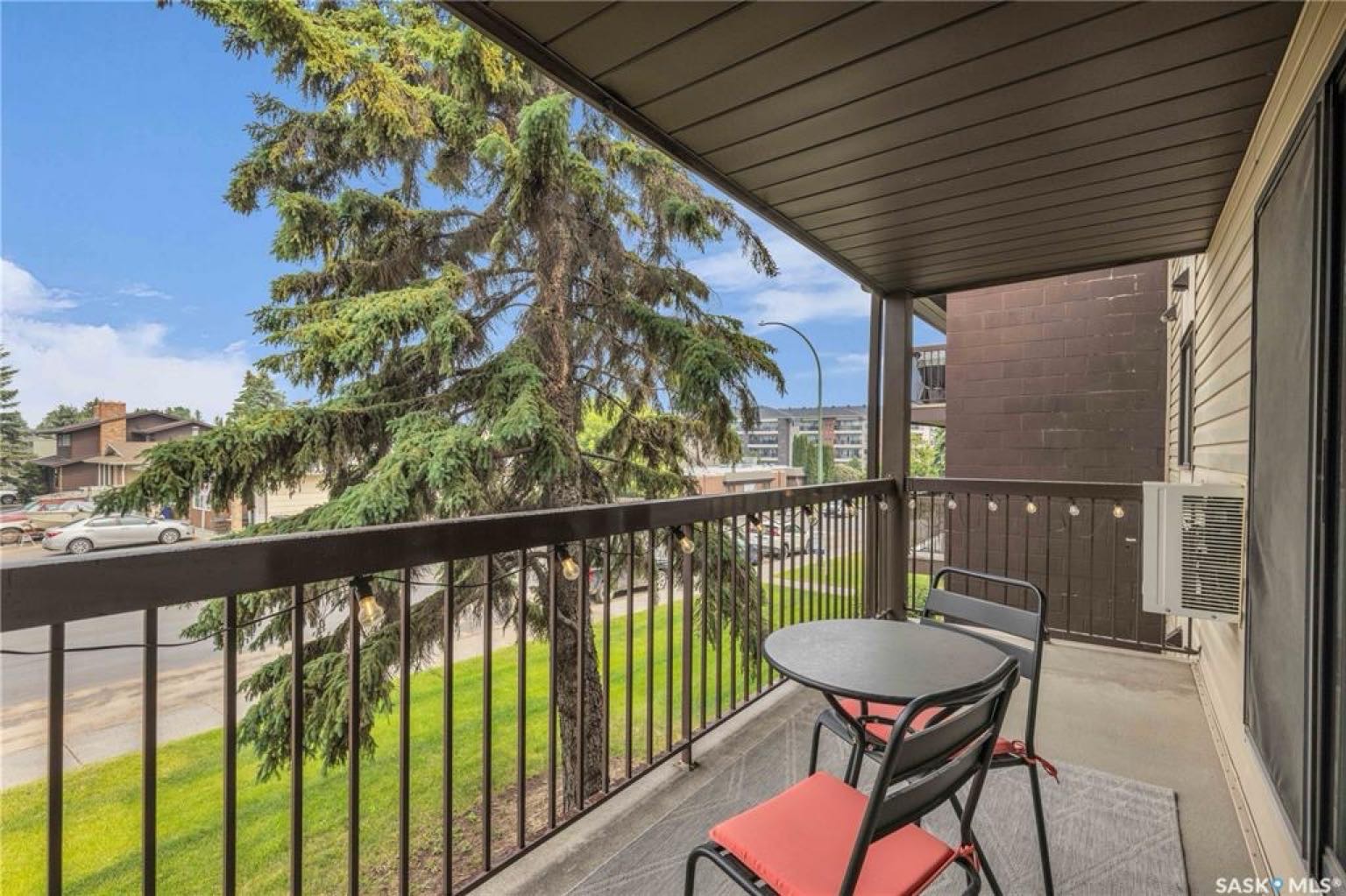 Lakeview二楼900尺两室1.5卫公寓出租 - 8