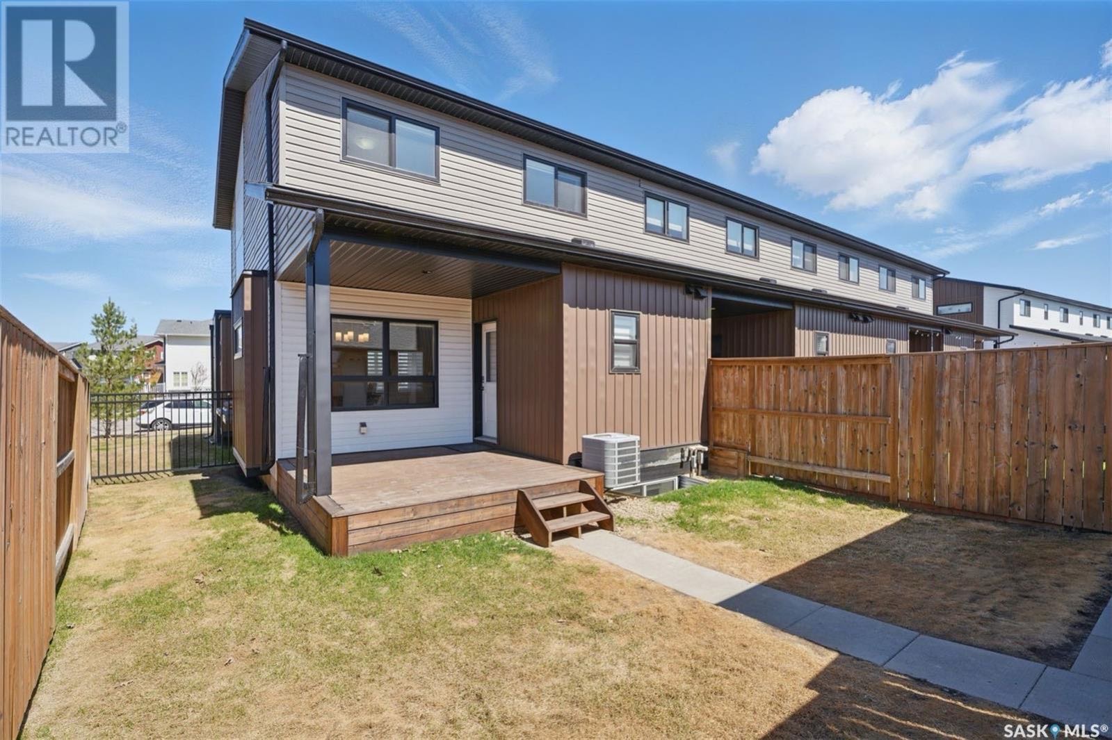 Public Open House公众开放看房 645 Evergreen Blvd 5月3&4日 周六周日11:00-1:00PM Gary Gai或者同事Dominic Parent会在此迎接🙏 - 8