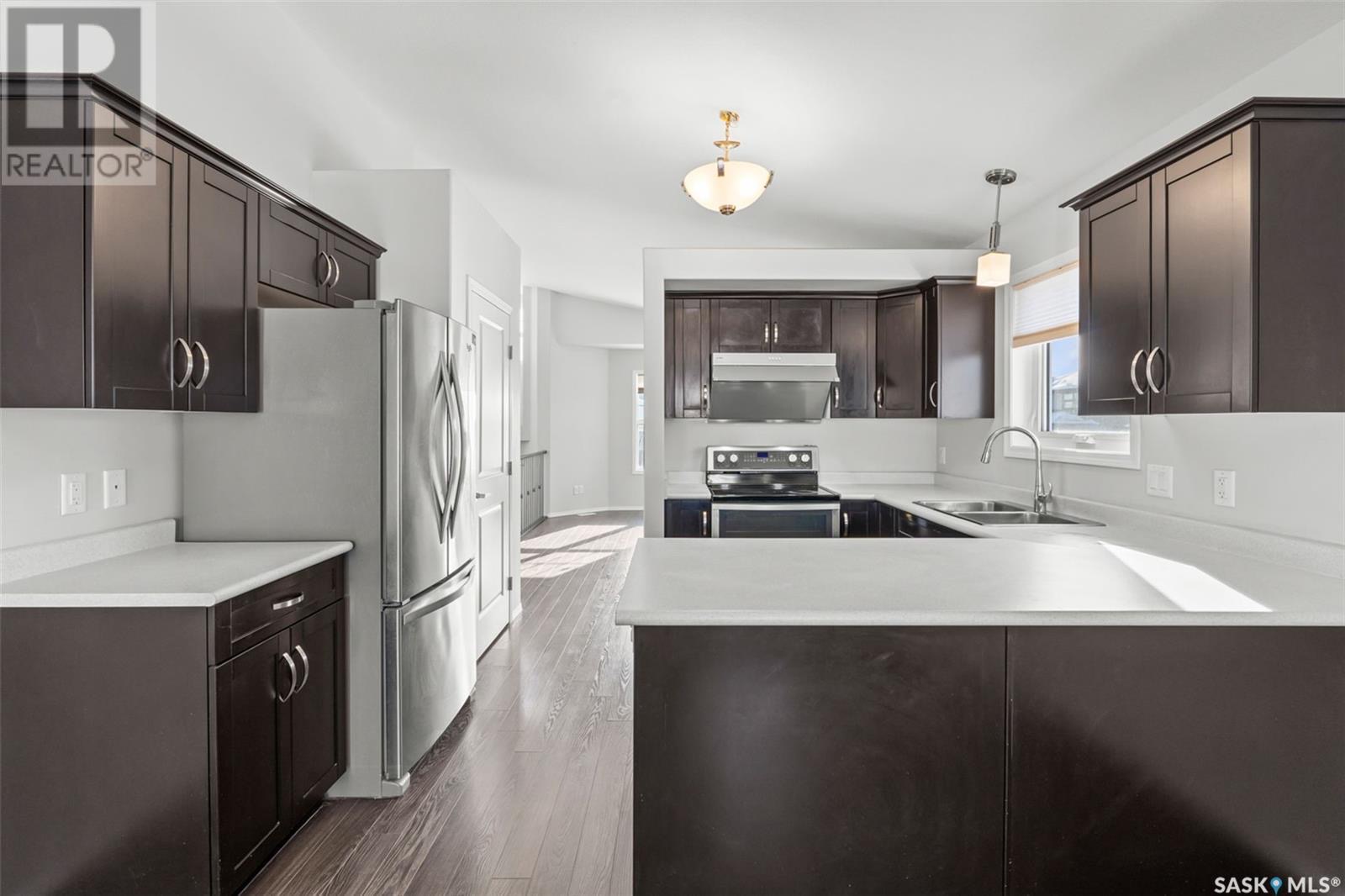 Stonebridge小区合法出租错层独立屋出售。 - 6