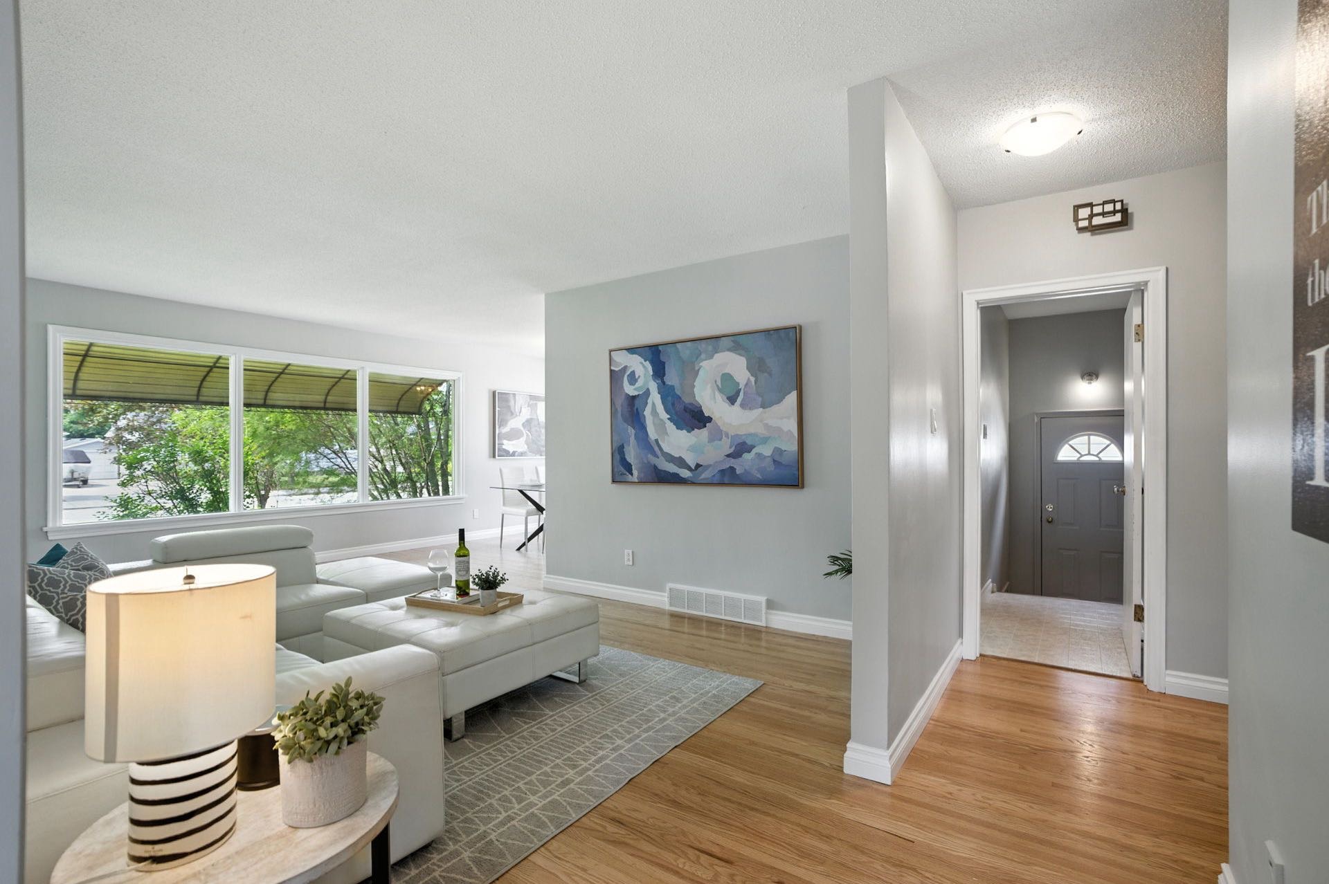 Public Open House公众开放看房 2233 Cumberland Ave S 6月29日 周日 11-1 PM Gary Gai或者同事Dominic Parent会在此迎接🙏 - 8