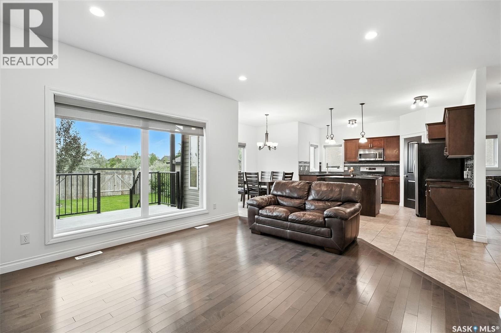 Public Open House公众开放看房 114 Lamarsh Road 8月23日 周六10-11:30AM Gary Gai或者同事Dominic Parent会在此迎接🙏 ————— Willowgrove 社区背靠农地美景独立屋出售！可步行到达学校、公园、商店及 - 5