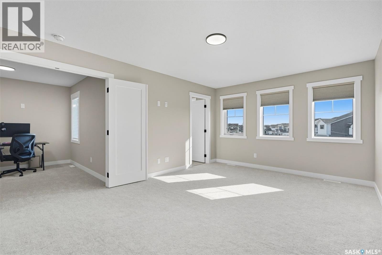 Brighton中心位置带独立出入口独立屋出售。 - 7