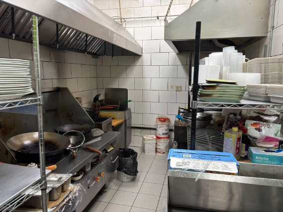 直降3万！萨省旅游盛地NIPAWIN中餐馆出售 - 5