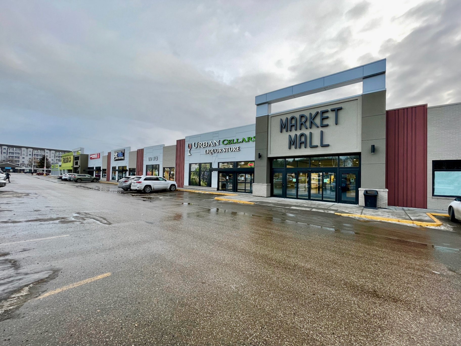 萨斯卡通Market Mall/Food Court| 连锁餐厅低价转让！Good for SINP Program