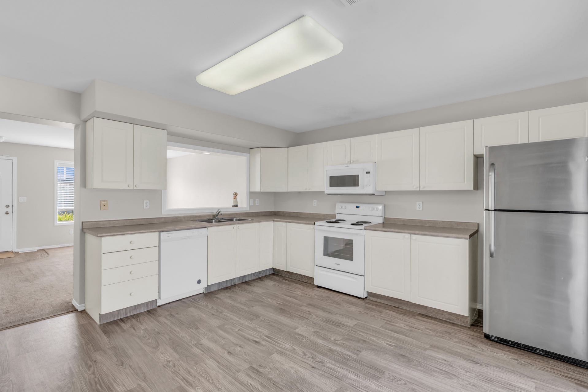 Public Open House公众开放看房 663 Beckett Crescent #101, 7月5日本周六下午2-4PM, Sunny Li将在此迎接您的到来！ - 4