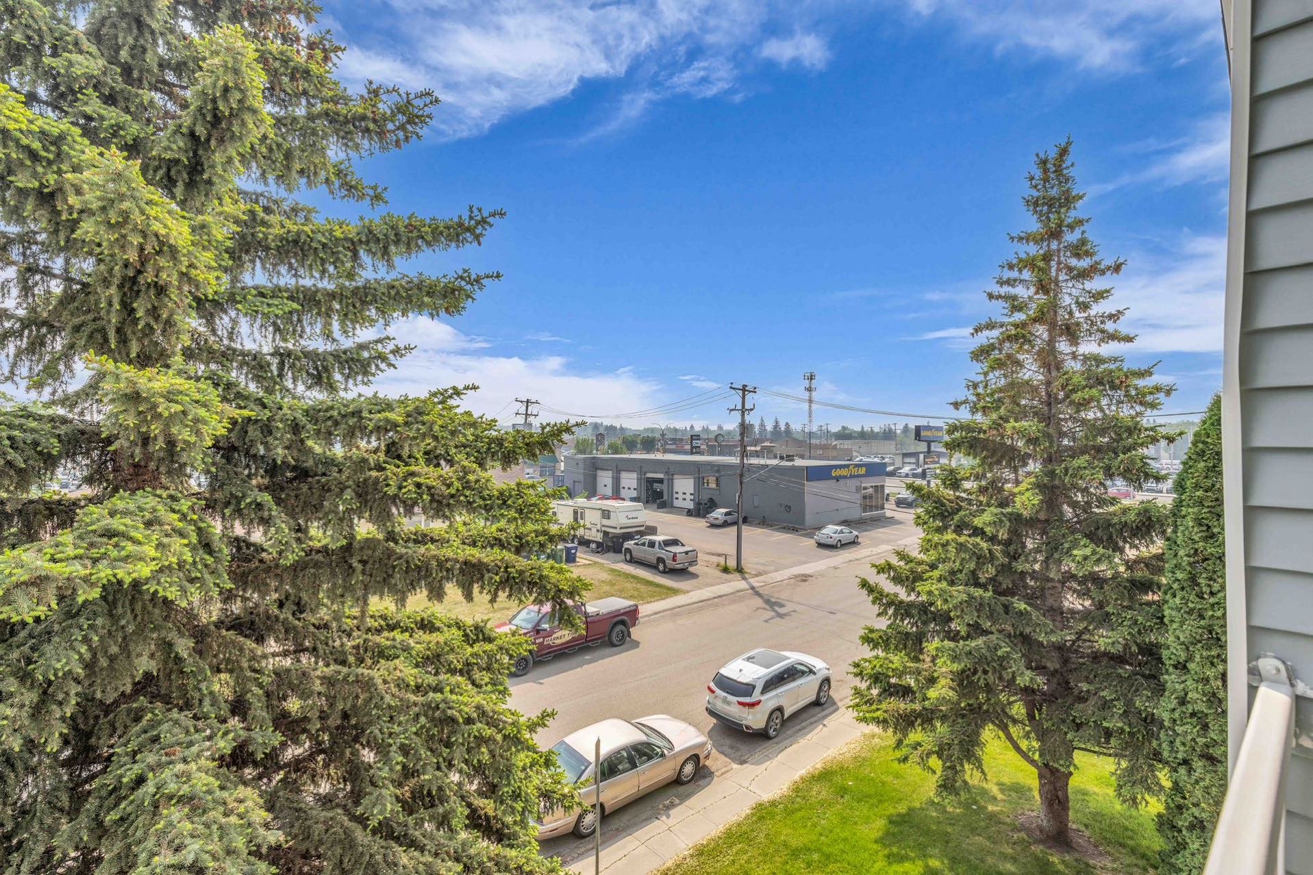 八街顶楼公寓出售，带电梯和地库，生活便利！--林与唐地产 - 8