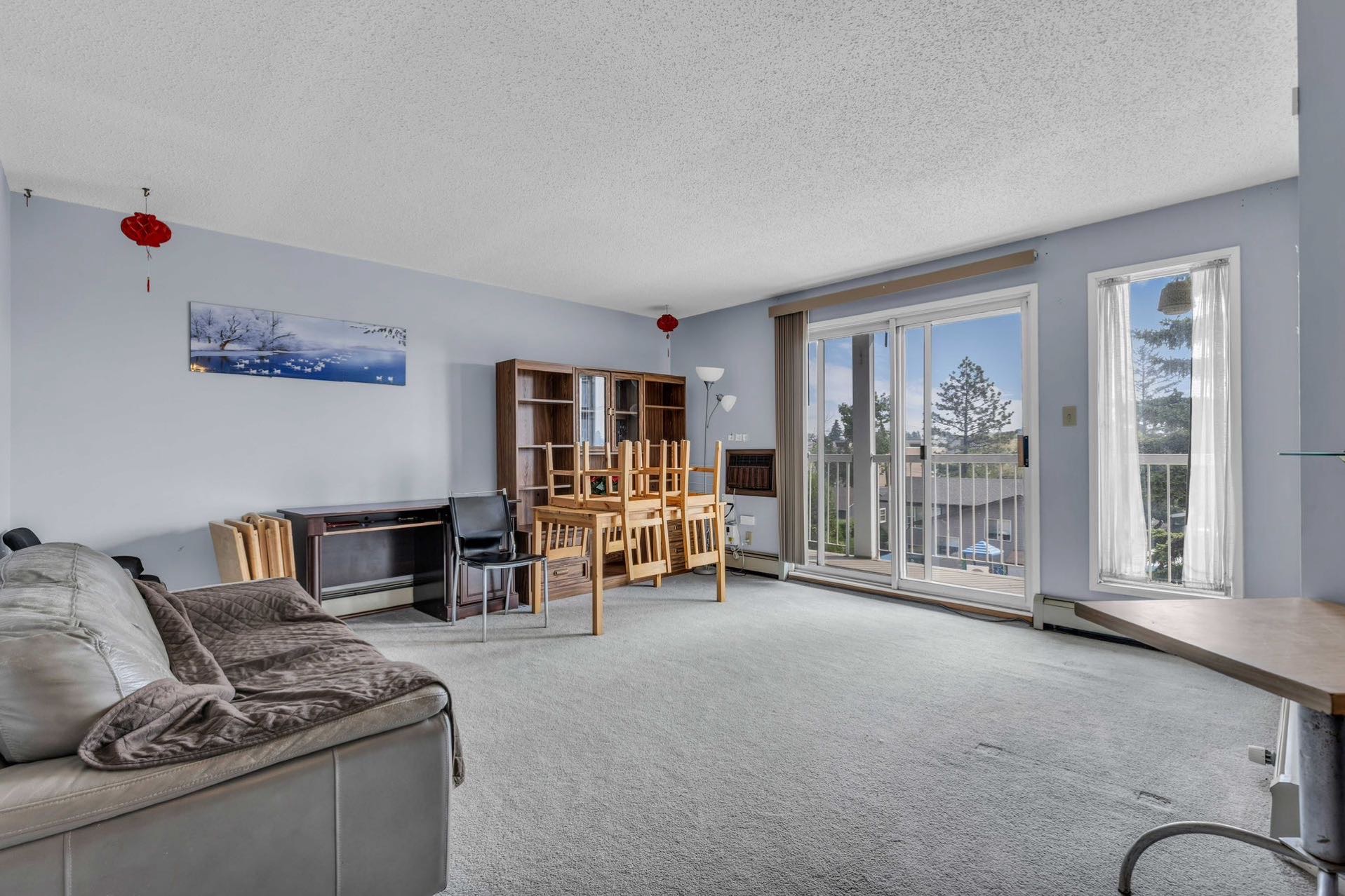 八街顶楼公寓出售，带电梯和地库，生活便利！--林与唐地产 - 2