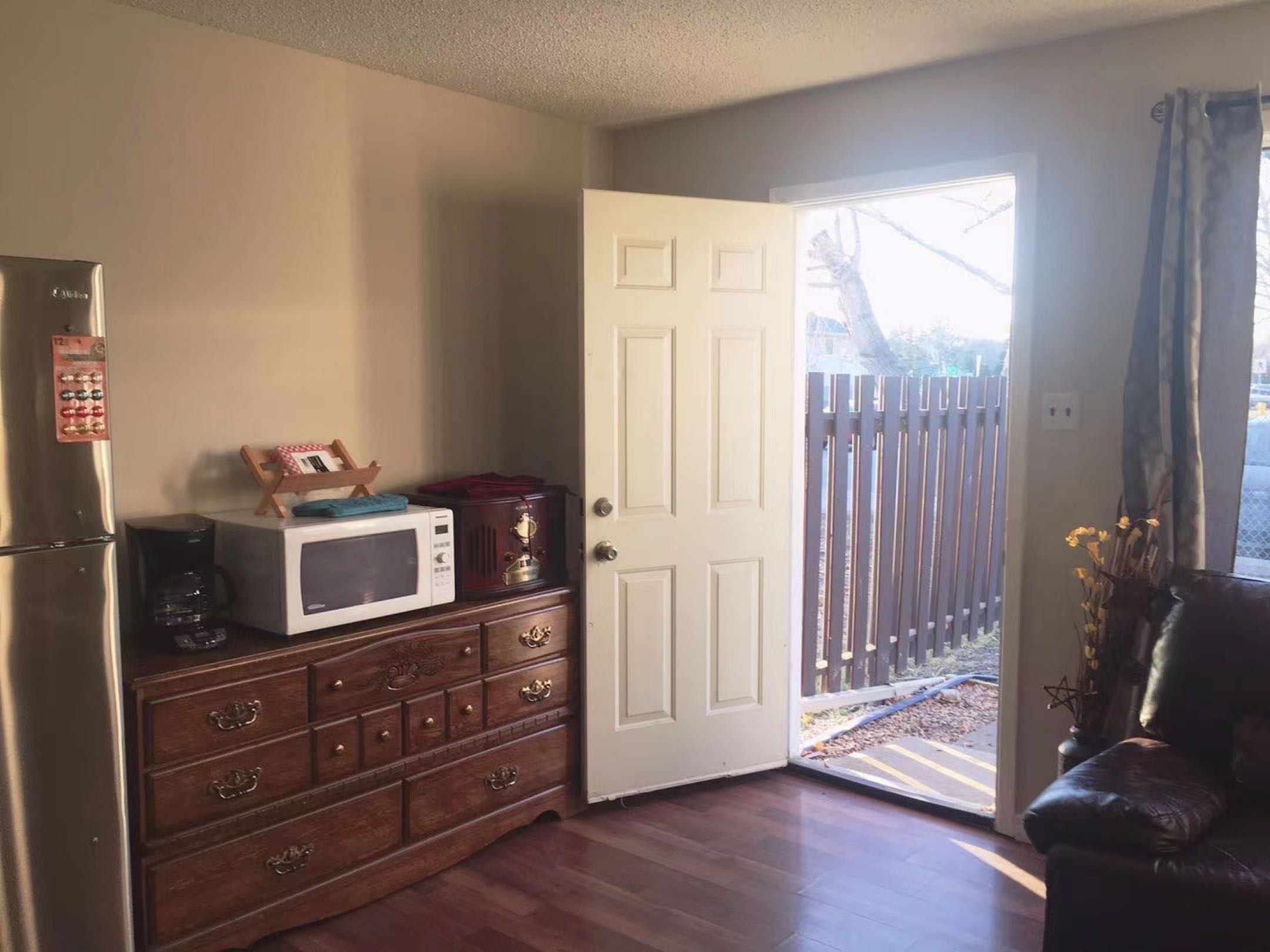 步行8分钟到regina大学townhouse招租一人 - 5