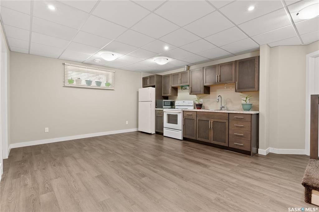 单独出入地下室套房出租