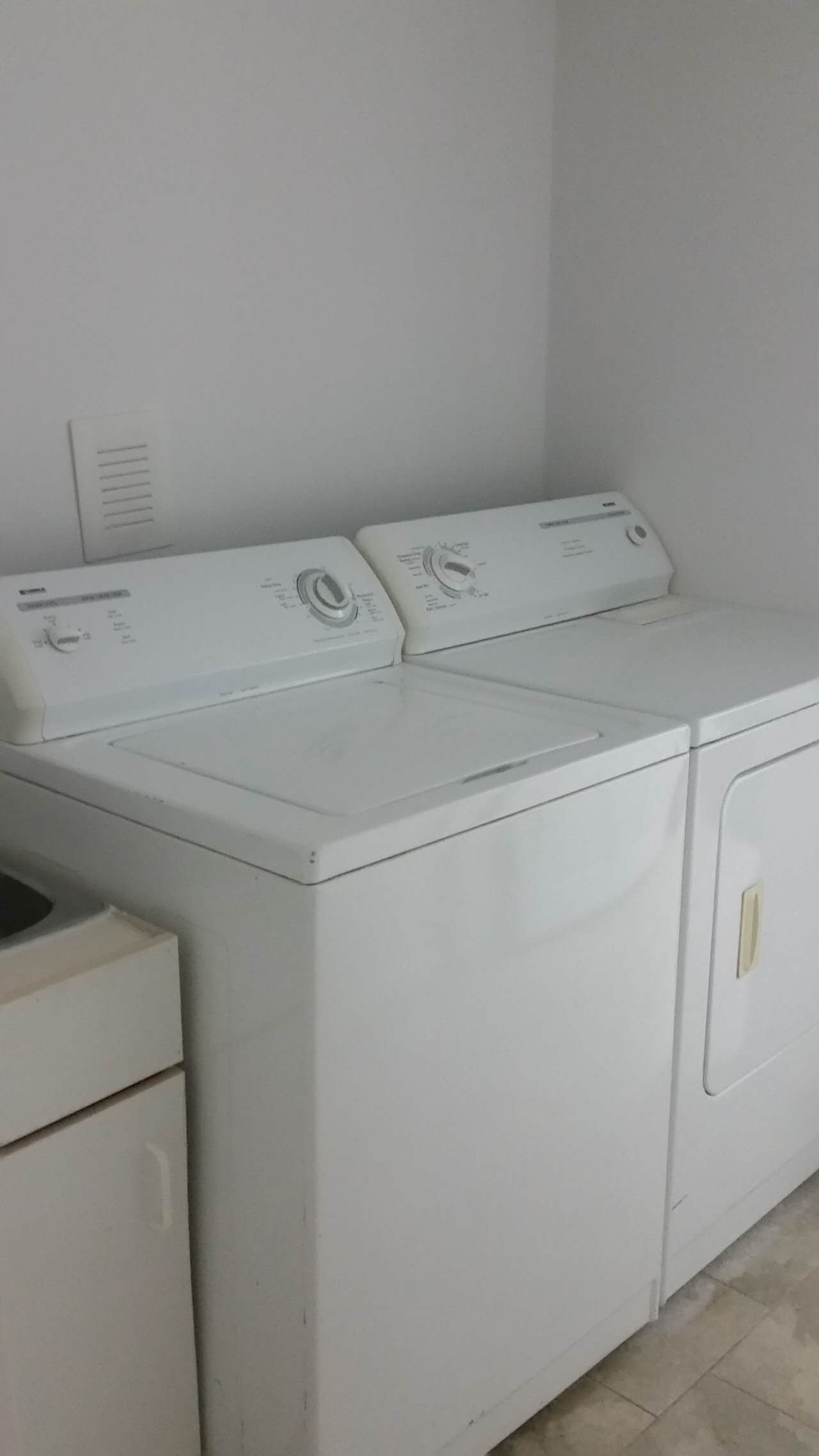 Market mall 旁全独立地下室2室套房出租 水电暖网络全包 - 6