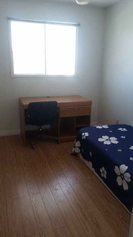 Market Mall旁 地上3卧室出租（只租单身），全包，带家具，随时可以入住 - 3