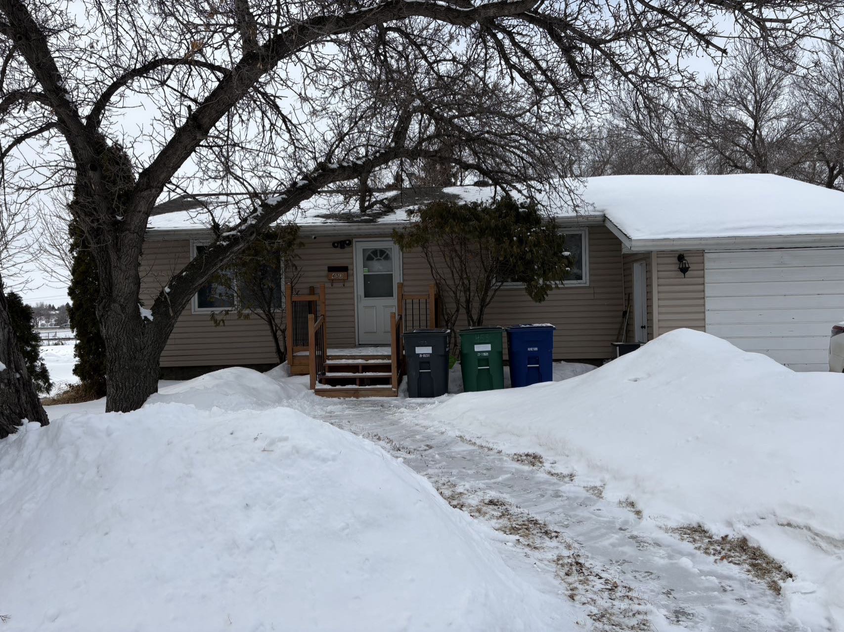 小预算独立屋，三室两卫一车库