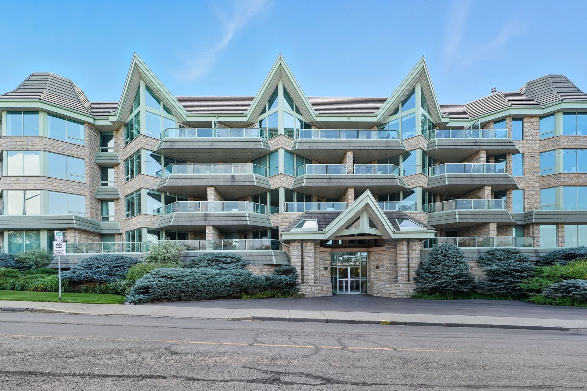 市中心河边大平层2室2卫1Dden出售 - 3