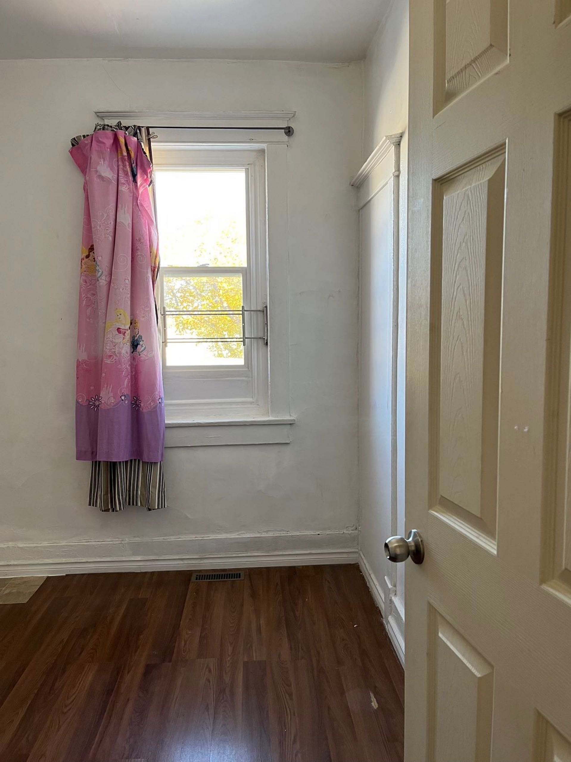 餐馆 商铺和住房间出租 - 2