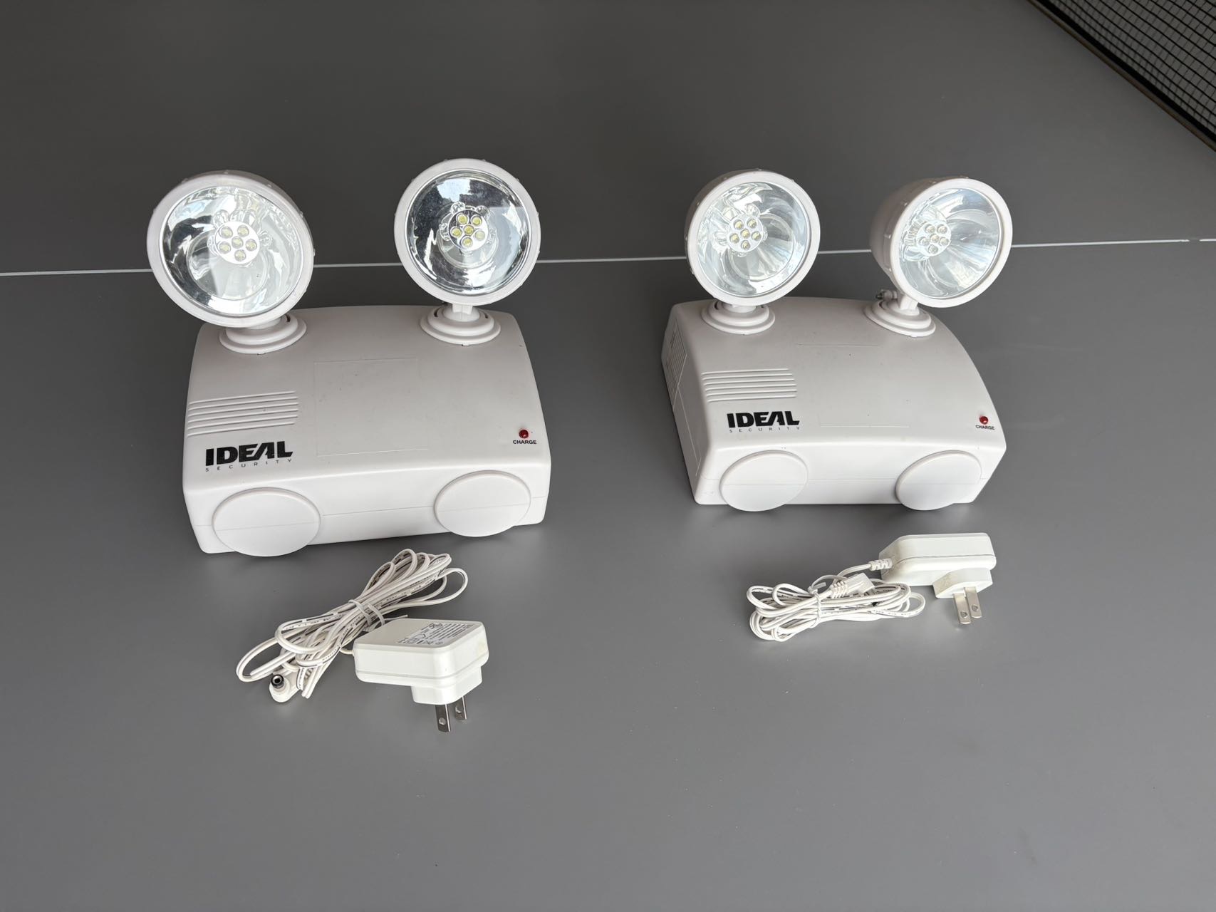 Ideal security emergency light
