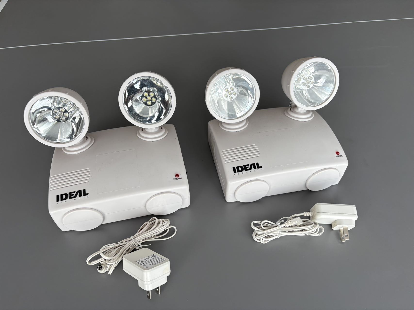 Ideal security emergency light - 2
