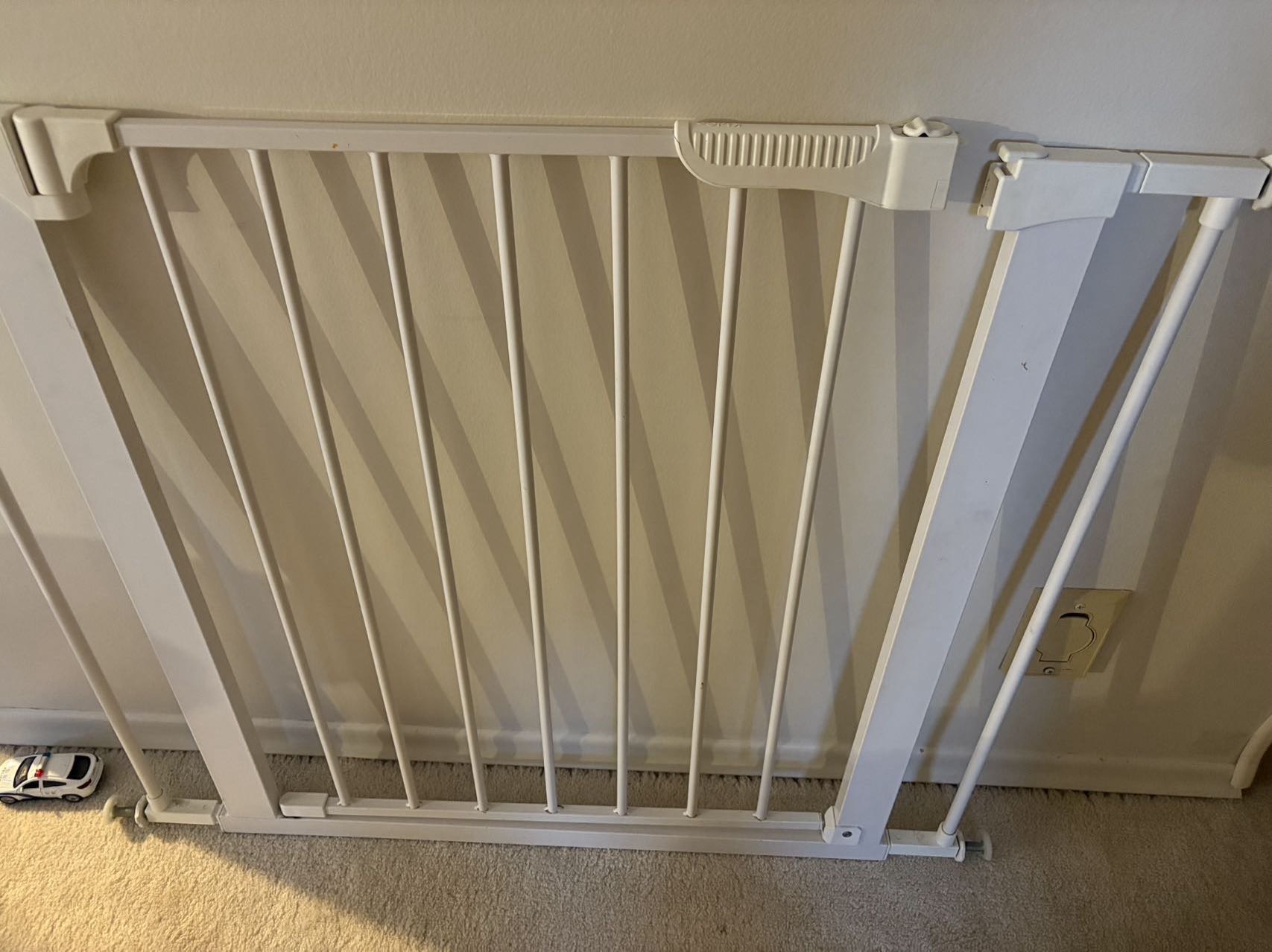 婴儿防护门免打孔安装