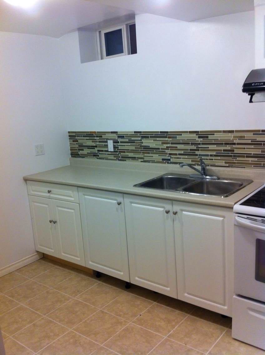 八街center mall对面近学校和公园的一室一厅半地下室整租