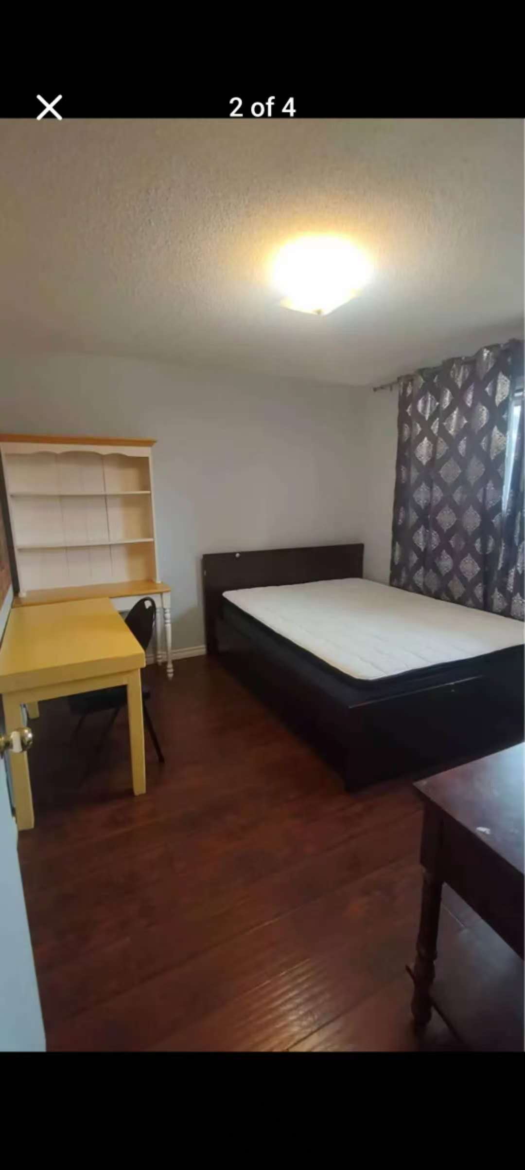 八街center mall对面，二楼阳面卧室一间，限男生