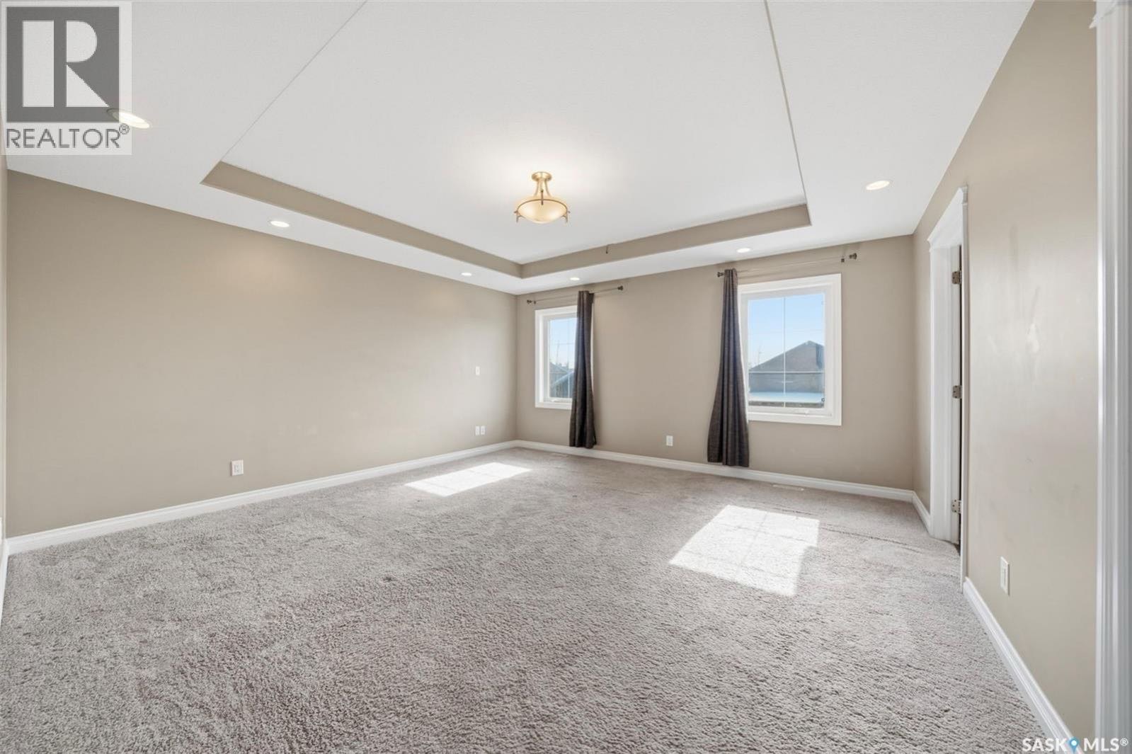 Public Open House公众开放看房📍603–315 Zary Road 3月21日 周六12-2PM Gary Gai或者同事Dominic Parent会在此迎接🙏 ————— 1,804 sqft、3卧3卫 的宽敞联排别墅，位于备受欢迎的 Evergreen - 7