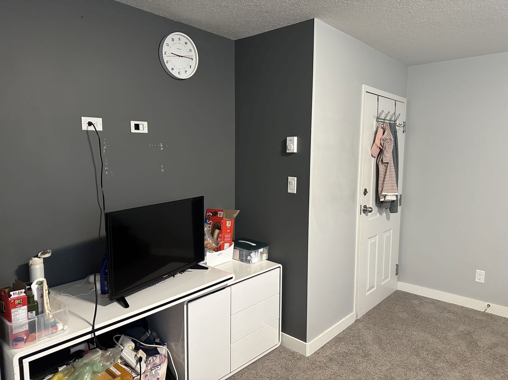 里贾纳东区独立出入半地下室法律套房出租 - 6