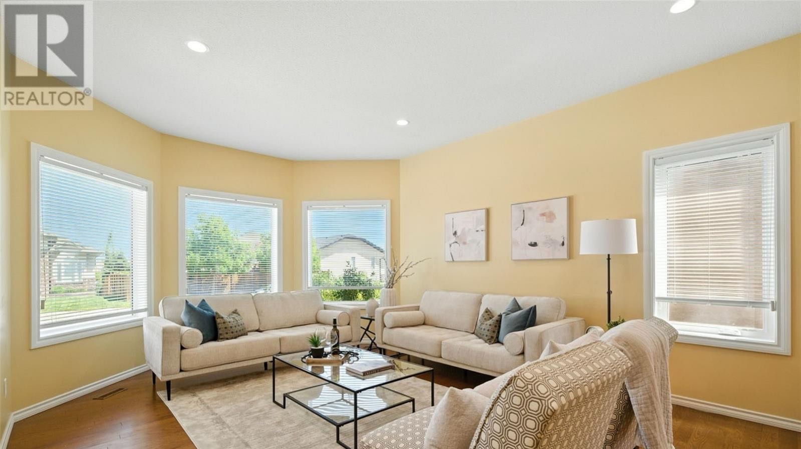 Willowgrove核心区域，步行至百年高中，2829平方英尺独立屋出售。 - 6