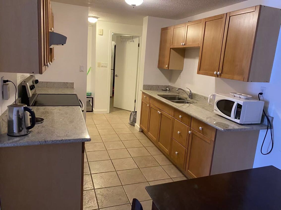 萨斯卡通7街2室一厅一卫出租，2026年9月1号入住 - 6