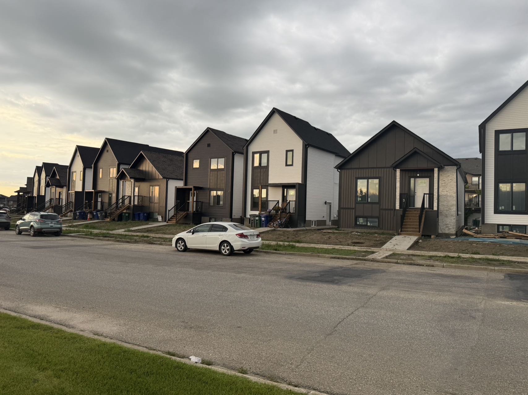 Evergreen Blvd独栋地下室招租