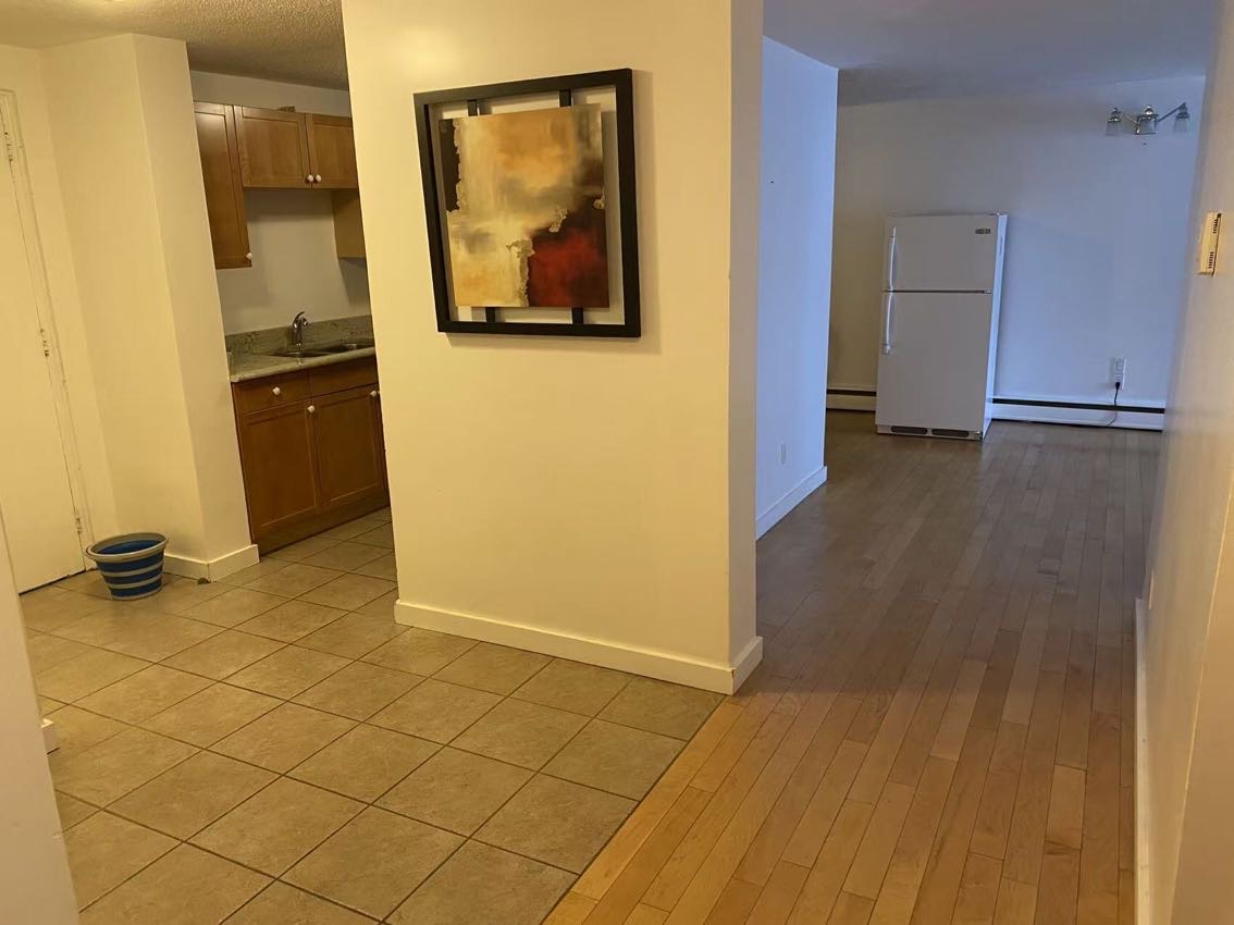 萨斯卡通7街2室一厅一卫出租，2026年9月1号入住 - 3