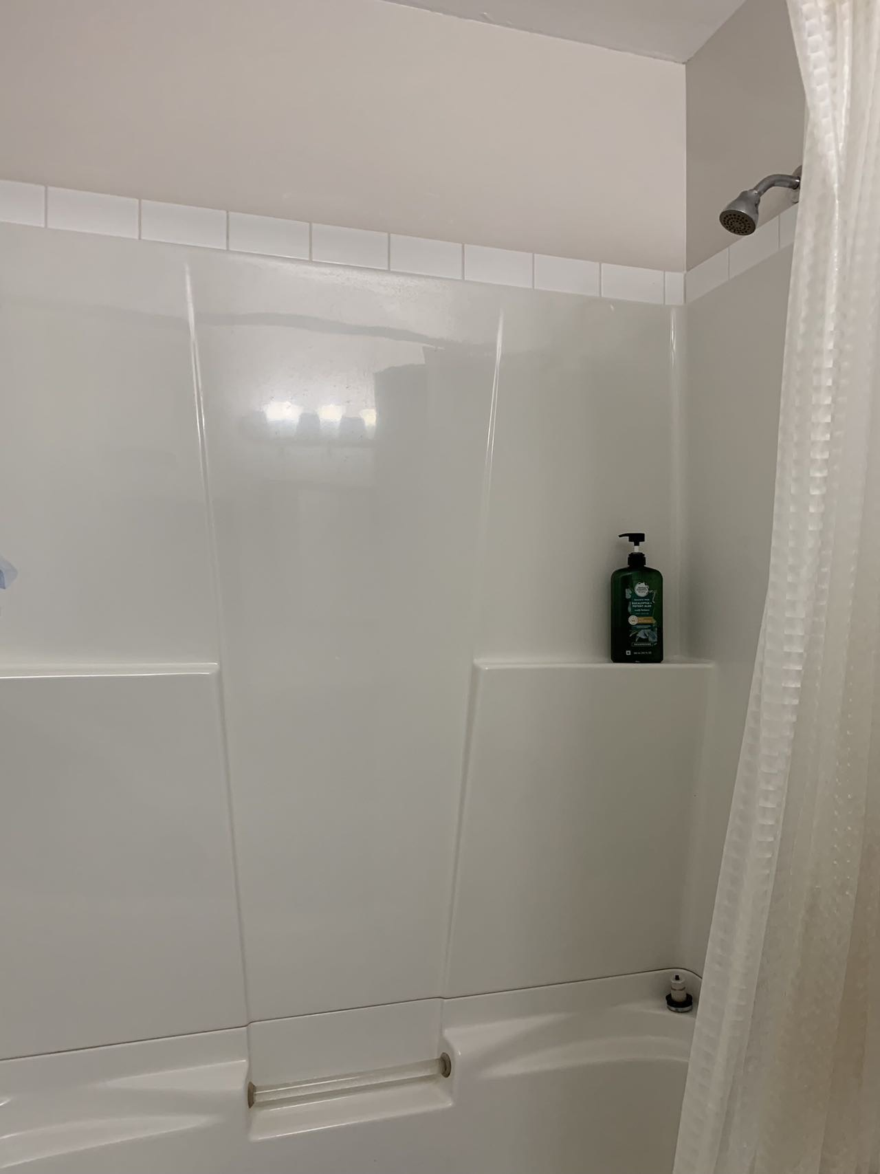 东区成熟社区 冠亚超市附近 出租3房大套房 - 8