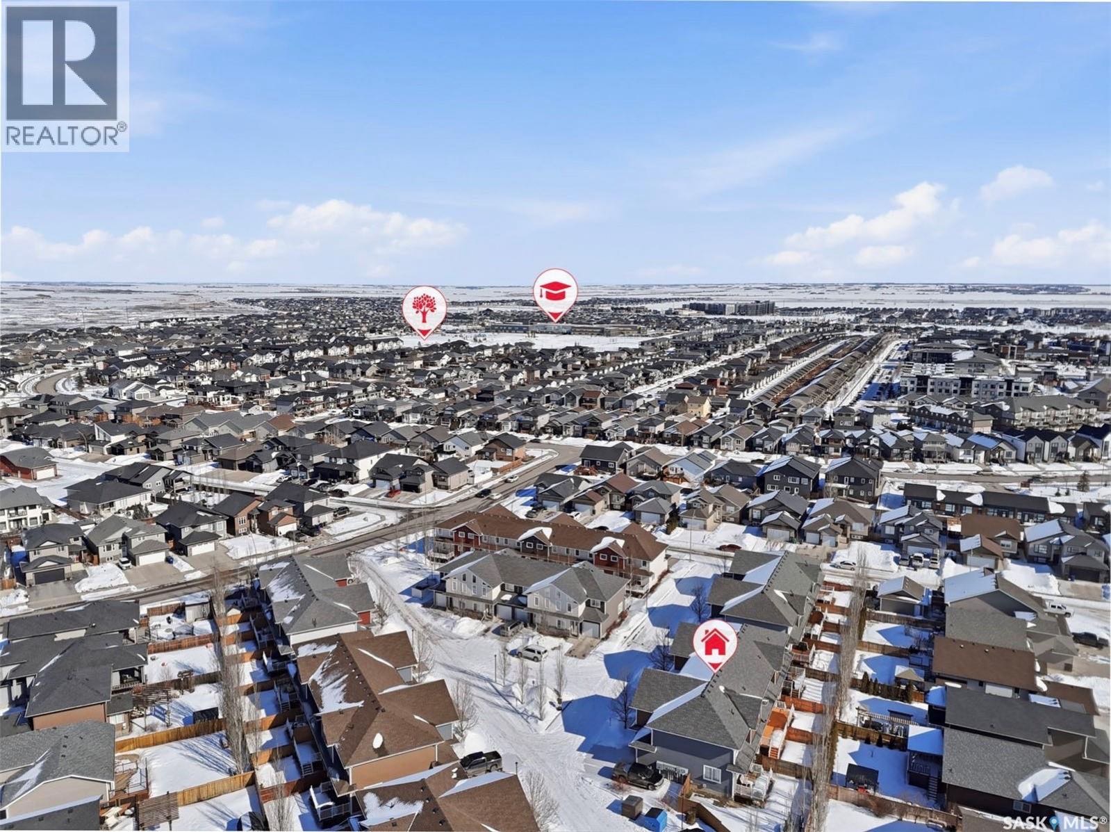 Public Open House公众开放看房📍603–315 Zary Road 3月21日 周六12-2PM Gary Gai或者同事Dominic Parent会在此迎接🙏 ————— 1,804 sqft、3卧3卫 的宽敞联排别墅，位于备受欢迎的 Evergreen - 4