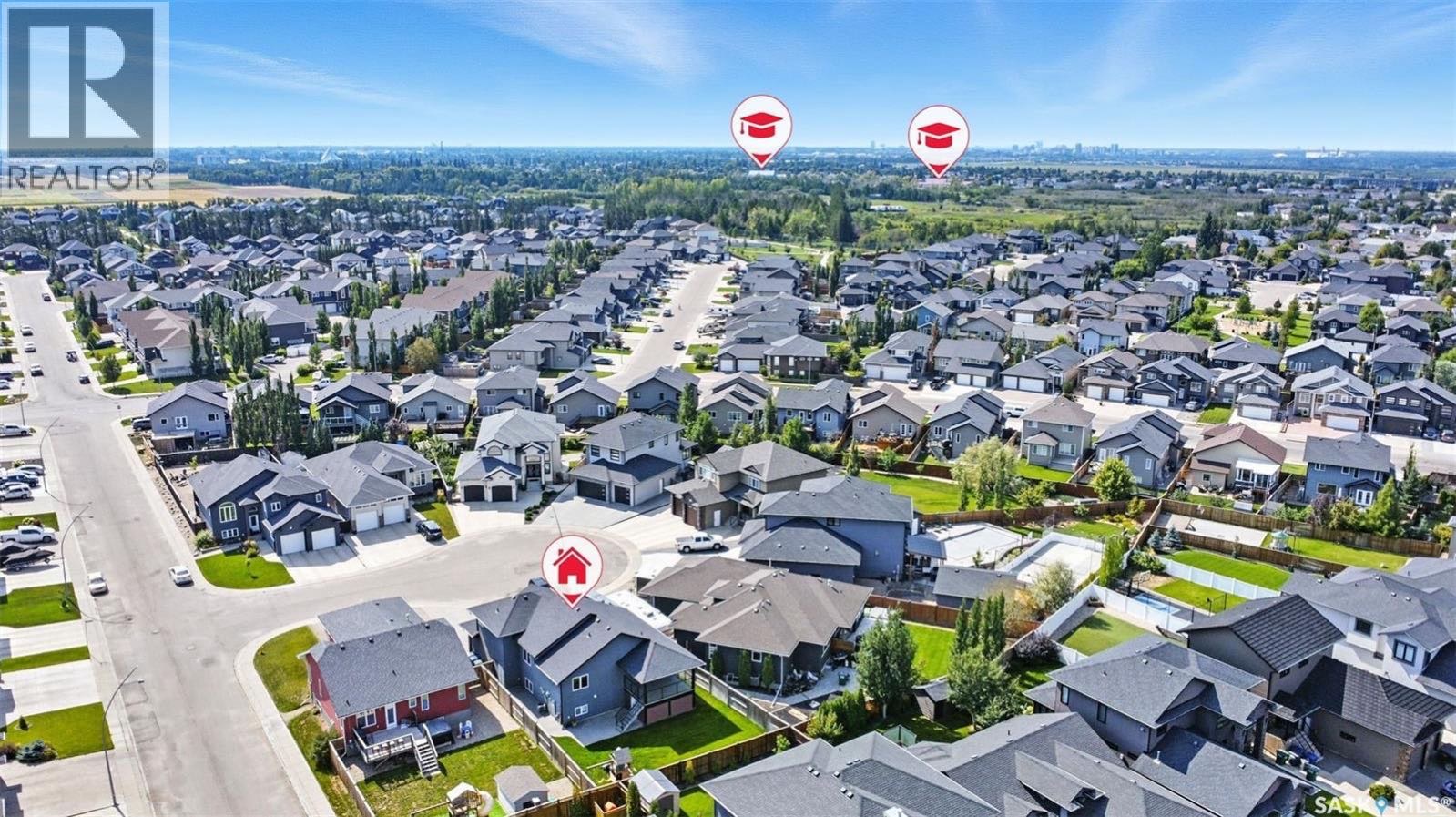 Public Open House公众开放看房 206 Roy Terrace 8月31日 周日2:00-4:00PM Gary Gai或者同事Dominic Parent会在此迎接🙏 —————  Evergreen小区高档装修4房错层独立屋出售！ 由 Jaylin Home - 3