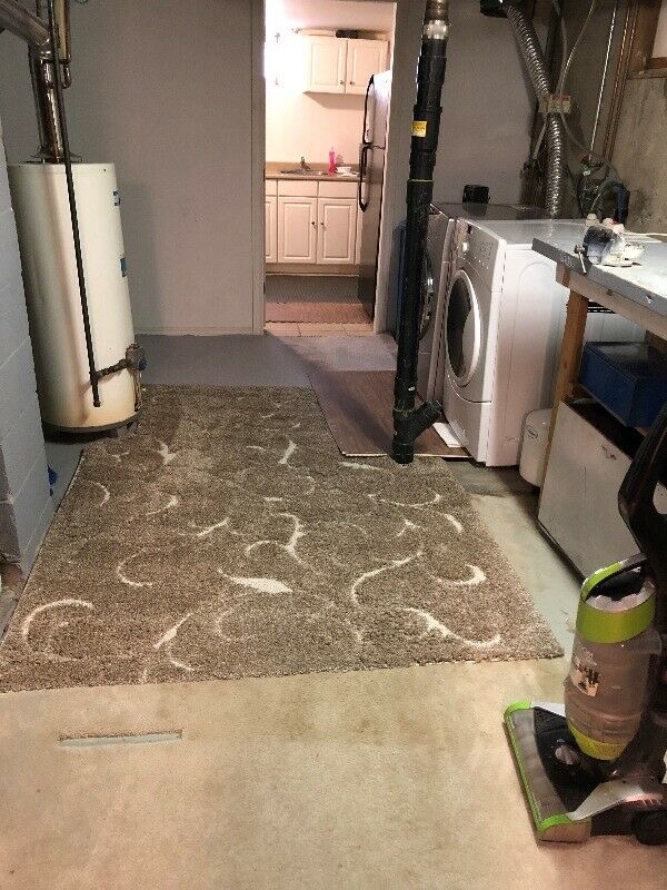 地下室带独立厨房和卫生间套间出租 - 6