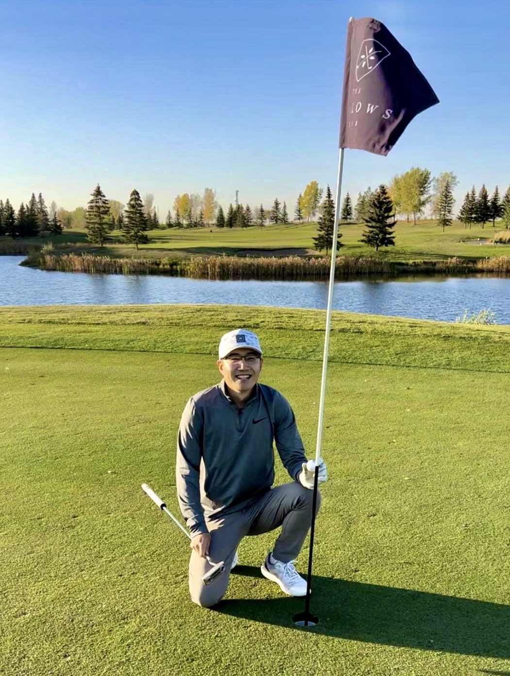 学员冯总的HIO一杆进洞拍照留念⛳️