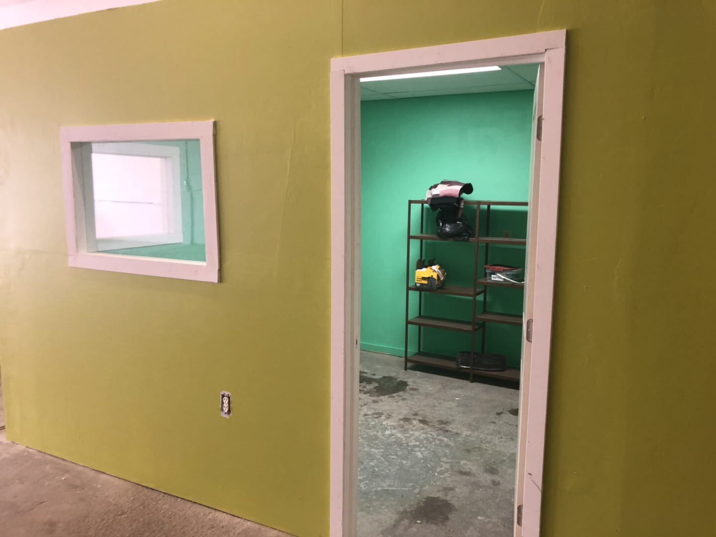 1街商铺出租，贡茶对面 - 4