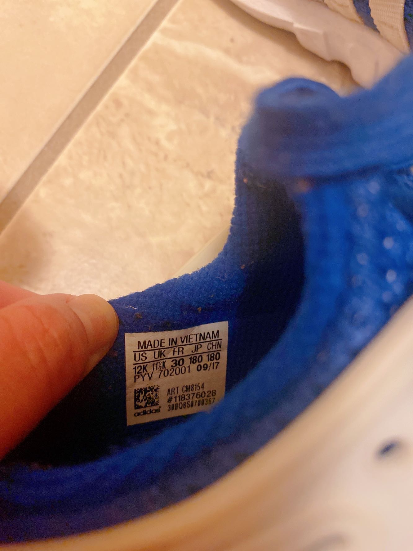男童运动鞋/阿迪达斯/crocs/4-5岁 - 6