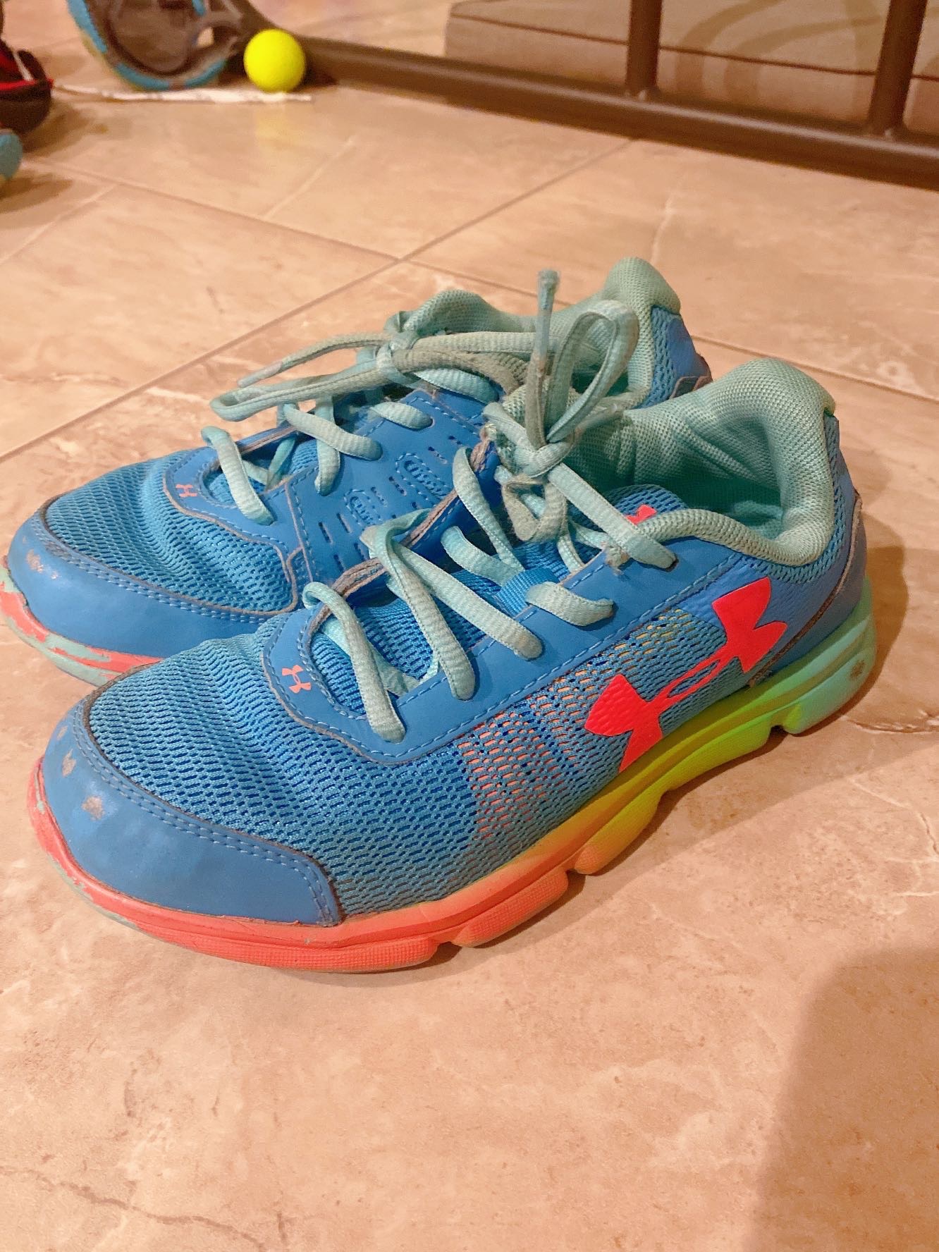 女童运动鞋/under armour/33.5/6-7岁 - 5